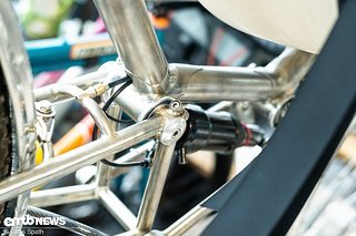 Das wohl verrückteste Bike und Best in Show Winner kommt von Meerglas – wir zeigen es euch später auf Rennrad-News – oder ihr spickt schon mal auf Instagram.