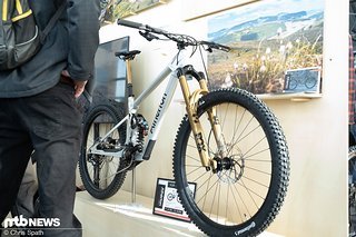 Beim S.170 kommen hingegen nicht schweißbare Aluminium-Rohre statt Carbon zum Einsatz.