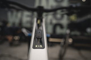 Das neue K.I.S.-System (Keep It Stable) soll nicht weniger erreichen, als die Lenk-Dynamik am Mountainbike zu revolutionieren