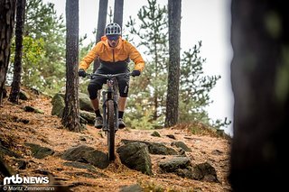 Kein Bügeleisen, sondern eher ein effizientes Trailbike