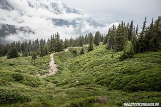Ziel ist es, neben der Platzierung die Gegend samt den besten Trails kennenzulernen Ziel ist es, neben der Platzierung die Gegend samt den besten Trails kennenzulernen