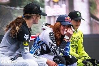Doch dann sind die Splits rot geworden und Gracey Hemstreet hat realisiert, dass wohl ihr zweiter Sieg ansteht.