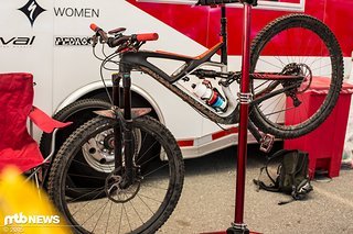 I diesem Setup wurde mit dem Öhlins Fahrwerk die EWS bestritten