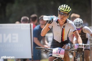 Nach einem Sattelbruch war die Lage für Adelheid Morath aussichtslos Nach einem Sattelbruch war die Lage für Adelheid Morath aussichtslos