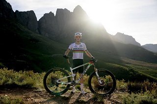 Alan Hatherly geht 2025 für Giant an den World Cup-Start.