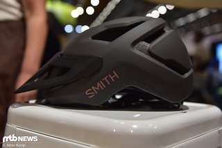 Der neue Smith Pilot soll mit MIPS-Sicherheit und 360 g Gewicht ein attraktives Preis-Leistungs-Paket bieten.