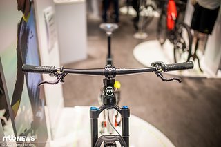 Kabel adé: Die neue Magura Cockpit Integration sorgt für kabellose Optik am Lenker.