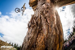 Doppel-Tailwhip runter vom Logride