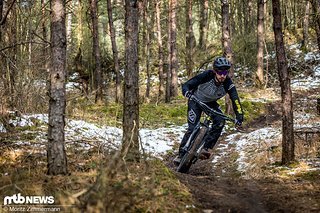 Mit dem CW Zero One stellt sich sehr schnell das berühmte Gefühl ein, “im Bike zu sitzen”. Mit dem CW Zero One stellt sich sehr schnell das berühmte Gefühl ein, “im Bike zu sitzen”.