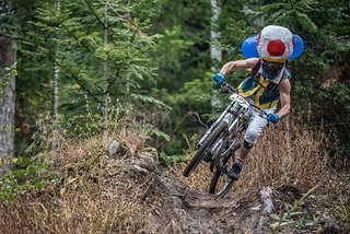 Wie viele Muskeln bekommt man, wenn man jeden Tag Trails baut? - Kevin the Oberarm Wie viele Muskeln bekommt man, wenn man jeden Tag Trails baut? - Kevin the Oberarm