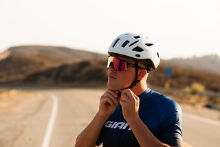 GIANT HELMET ROAD SR-031