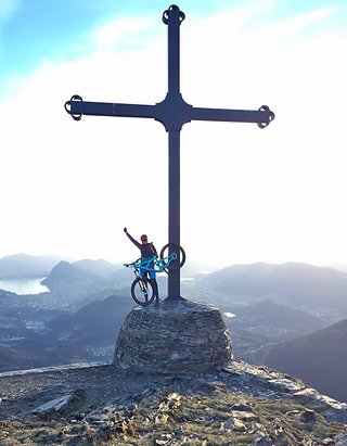 Hoch auf dem Monte Bar über dem Lago di Lugano wurde das Bike zum ersten Mal ausgiebig getestet (Anita)