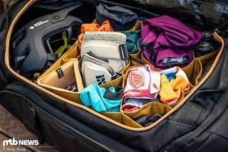 Die Thule RoundTrip Bike Duffel-Tasche fasst 55 Liter und wurde speziell für den Bike-Einsatz konzipiert