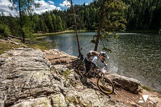 Auch wenn dieser Platz zum Verweilen einladet, dafür hatten die 250 Teilnehmer keine Zeit. Die Stage führte direkt am malerischen Grünsee vorbei.