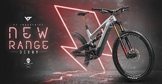 Letztes Jahr wurde das YT Decoy erstmals vorgestellt. Das erste E-MTB der Forchheimer gibt es in zwei Varianten für 4.999 € und 6.599 €