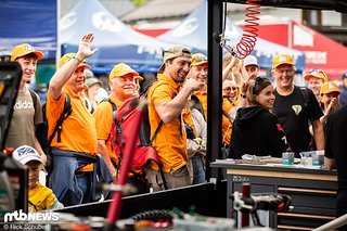 Natürlich waren wieder die Fans aus der Heimatgemeinde Assach da