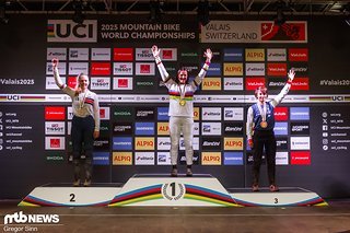 Elly Hoskin gewinnt vor Ella Conolly und Melanie Pugin.