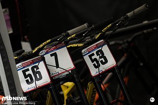 Die Bikes sind jedenfalls schon fertig und warten auf den Einsatz.