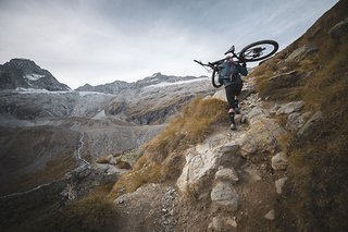 Das Gelände wird nach und nach immer unwegsamer .... Das Gelände wird nach und nach immer unwegsamer ....