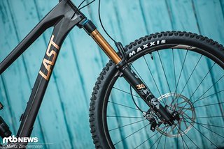 An der Front unseres Testbikes werkelt eine Fox 36 Factory mit 170 mm Federweg. An der Front unseres Testbikes werkelt eine Fox 36 Factory mit 170 mm Federweg.