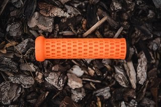 Die Grippy Griffe von Bikeyoke kosten 25 € und überzugen mit einer ordentlichen Dämpfung und mehr als genug Grip.