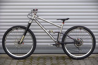 Wir wünschen noch viel Spaß mit der schicken Trailrakete! Wir wünschen noch viel Spaß mit der schicken Trailrakete!