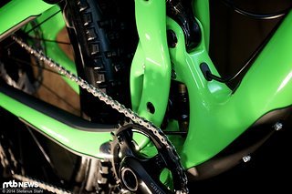 Eine Direct Mount-Umwerferaufnahme soll hier irgendwo montierbar sein - sie funktioniert mit Shimano Sideswing Umwerfern
