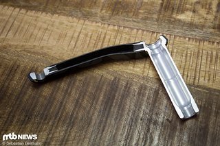 Alle DUB-Kurbeln verfügen über überdimensionierte 28,99 mm Aluminium-Achsen Alle DUB-Kurbeln verfügen über überdimensionierte 28,99 mm Aluminium-Achsen