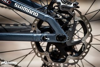Der Franzose fährt sein Commencal im mittellangen Kettenstreben-Setting.