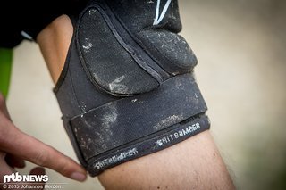 Durch das Ankletten franst der Schoner teilweise ein wenig aus