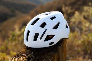 GIANT HELMET ROAD SR-070