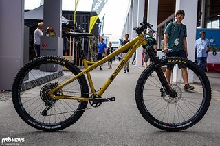 Das Orange Crush 29 RS geht als Ergänzung im Hardtail-Bereich in die neue Saison Das Orange Crush 29 RS geht als Ergänzung im Hardtail-Bereich in die neue Saison