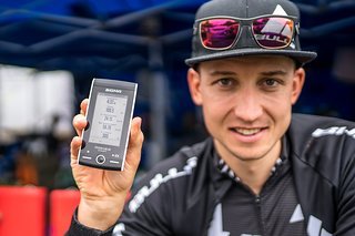 Die harten Fakten heute: Wieder ein Klasse Tag aufgenommen mit meinem ROX12, das Feld "Trainingszeit" sollte "Rennzeit" heißen hier beim Cape Epic ;-) Die harten Fakten heute: Wieder ein Klasse Tag aufgenommen mit meinem ROX12, das Feld "Trainingszeit" sollte "Rennzeit" heißen hier beim Cape Epic ;-)