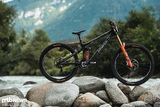 Wer hat Bock auf einen detaillierten Bikecheck vom Atherton-Bike von Andi Kolb? Wer hat Bock auf einen detaillierten Bikecheck vom Atherton-Bike von Andi Kolb?