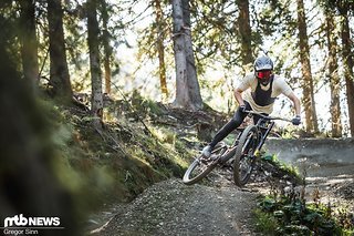 Arnes Favoriten sind der Bell Full 10 und der Troy Lee Designs D4. Arnes Favoriten sind der Bell Full 10 und der Troy Lee Designs D4.