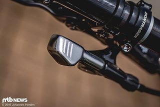 Kleine Laser-Details auf dem Hebel