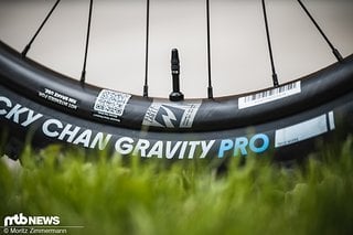 Wohl eher nicht sonderlich flexy dürften die Reynolds-Carbon-Laufräder sein.