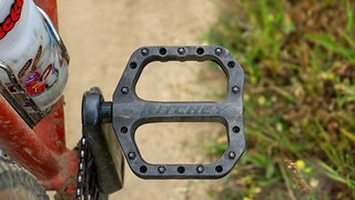 Ritchey-Comp-Bigfoot-Flat-Pedal-Hero-1