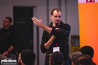 Maciej von Dark Owl in der Vorstellungsrunde Maciej von Dark Owl in der Vorstellungsrunde
