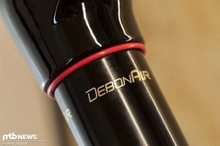 Für das RockShox-Modelljahr 2021 bekommen die DebonAir-Federn der Pike- und Lyrik-Baureihen ein Update