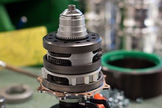 Das fertige Getriebe vor Montage im Gehäuse Das fertige Getriebe vor Montage im Gehäuse