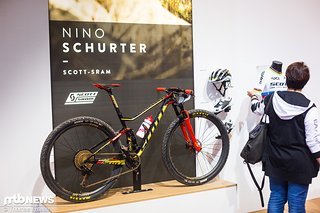 Schurter does it again! – Ob's am Rad liegt? Nachteil ist es sicher keiner.