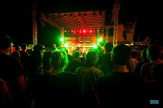 Fett gerockt wird abends zu Red Fang – und (throwback!) Dog Eat Dog, die gerade ihr 25-Jähriges feiern.