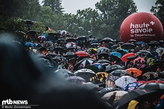 Der Stimmung tat der heftige Regen indes keinen Abbruch