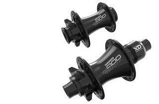 SRAM 900 - die neue Nabe ist in zahlreichen Ausführungen erhältlich.