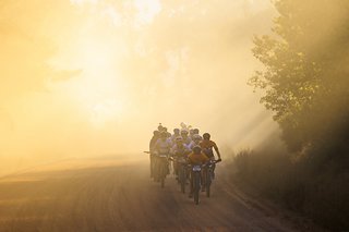 Einmal mehr sollte die Sonne jedoch im Verlauf der Etappe eine entscheidende Rolle spielen.