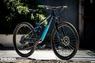 Das Stereo 120 ist eindeutig Touren-orientiert, soll sich aber auch nicht vor ruppigem Trail-Einsatz fürchten. Das Stereo 120 ist eindeutig Touren-orientiert, soll sich aber auch nicht vor ruppigem Trail-Einsatz fürchten.