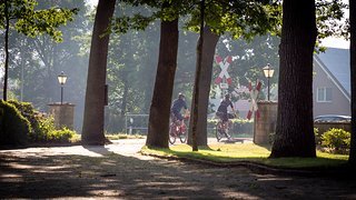 Früh geht es los Richtung Norden. Sowohl Tobi als auch Steffi brechen auf zu ihrer ersten Fahrt über die 200 km-Marke. Werden sie es schaffen? Früh geht es los Richtung Norden. Sowohl Tobi als auch Steffi brechen auf zu ihrer ersten Fahrt über die 200 km-Marke. Werden sie es schaffen?