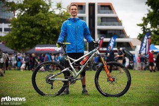 Martin Maes mit seinem GT Sanction und extrem guter Laune vor dem Start