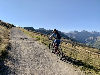 Die Transfer-Etappen sind beim Enduro Team selten lang, erfordern aber doch die ein oder anderen Körner.